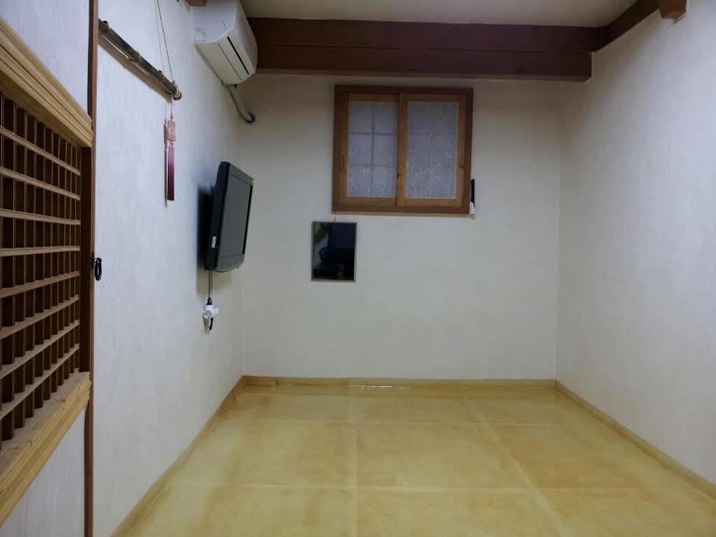 Han Hanok Guesthouse Seúl Exterior foto